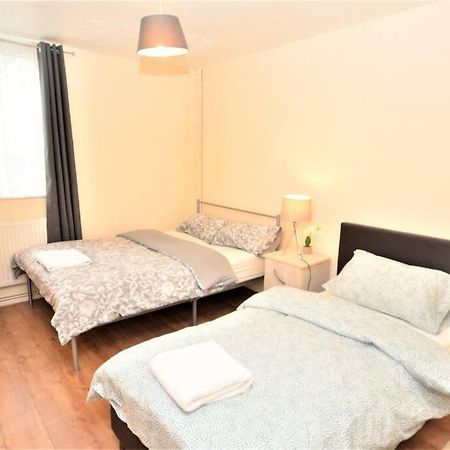 Spacious 2Bedroom Condo With Patio By Excel Centre London Exterior photo